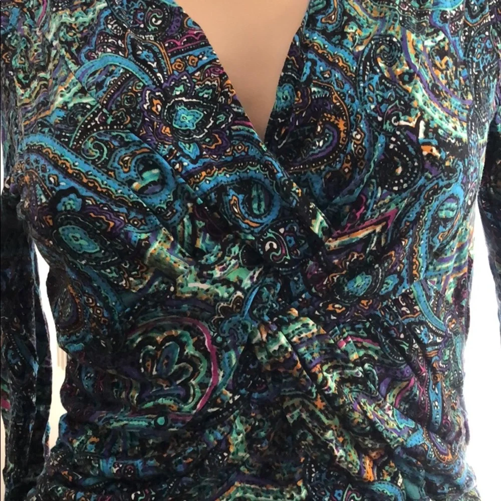 Multi Color Flattering Top - Picture 2 of 4